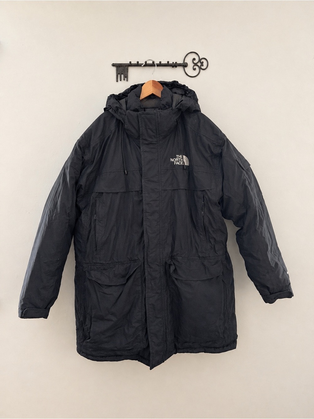 The North Face Men’s Black Hooded Down Insulated Parka Jacket XXL